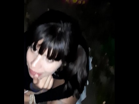 ❤️ Na ulici natečen penis u zamjenu za slatkiše Kvalitetan seks na bs.makesexnotwar.ru ﹏